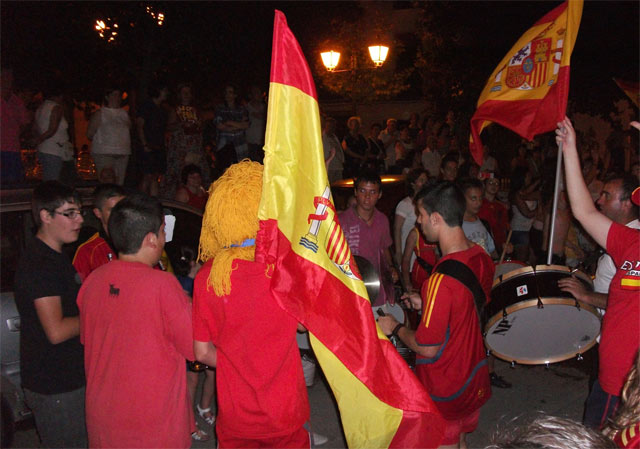Celebraci&oacute;n en Huete de la victoria de Espa&ntilde;a