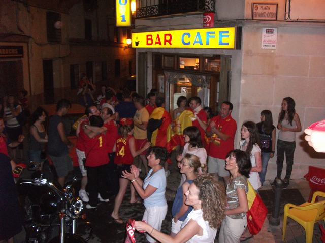 Celebraci&oacute;n en Huete de la victoria de Espa&ntilde;a