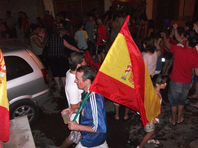 Celebraci&oacute;n en Huete de la victoria de Espa&ntilde;a
