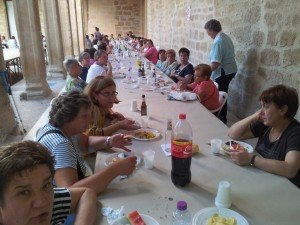 Comida de hermandad en el Cristo