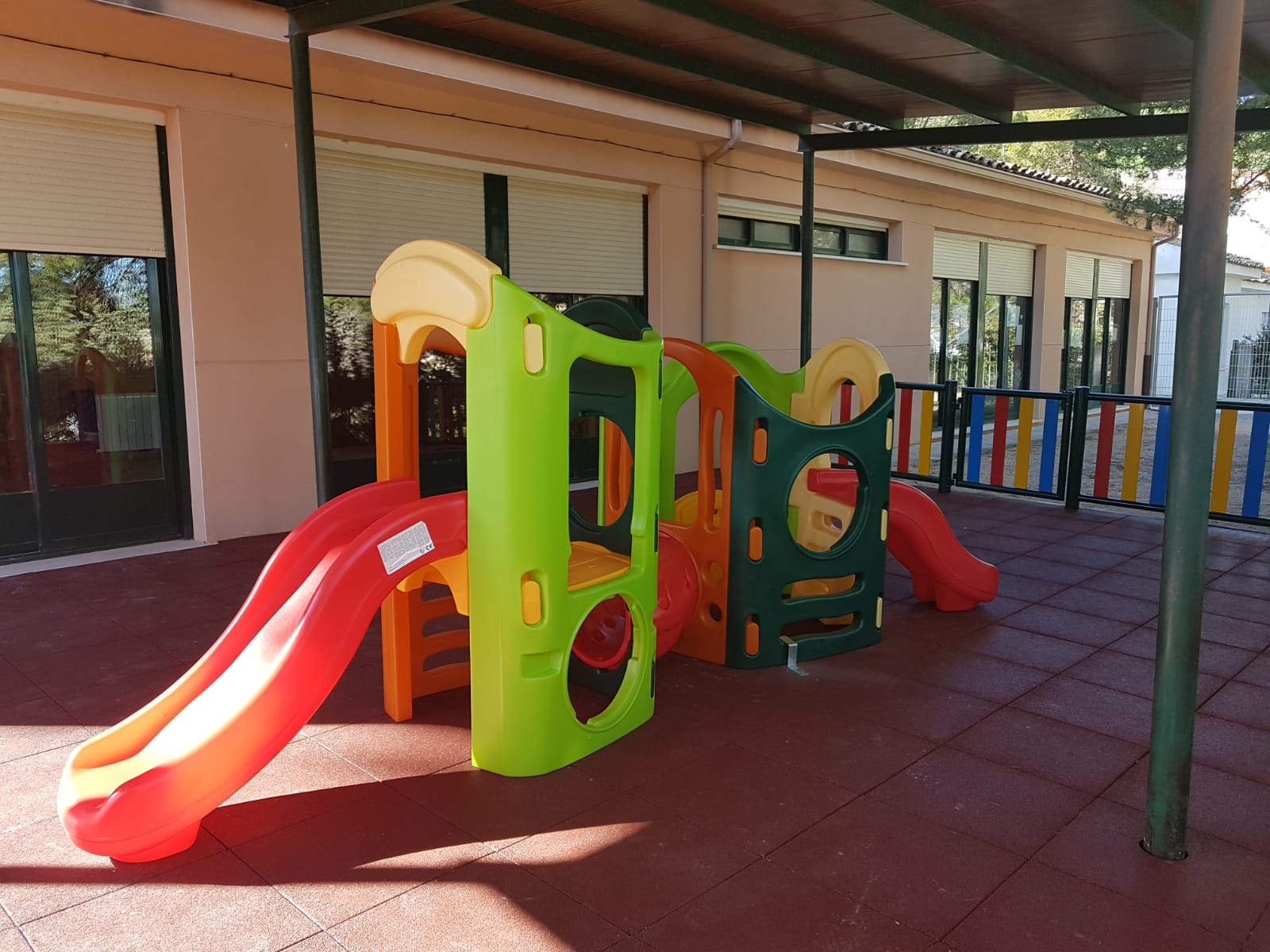 Patio de juegos de la escuela infantil de Huete, estrenado este año.