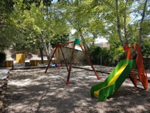 Nuevo parque infantil de Moncalvillo