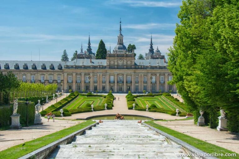 Palacio-real-de-la-Granja-de-San-Idelfonso-16-1200x800