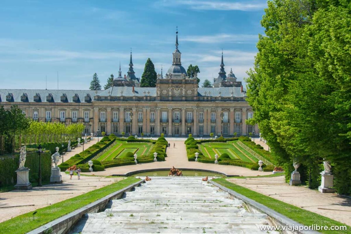 Palacio-real-de-la-Granja-de-San-Idelfonso-16-1200x800